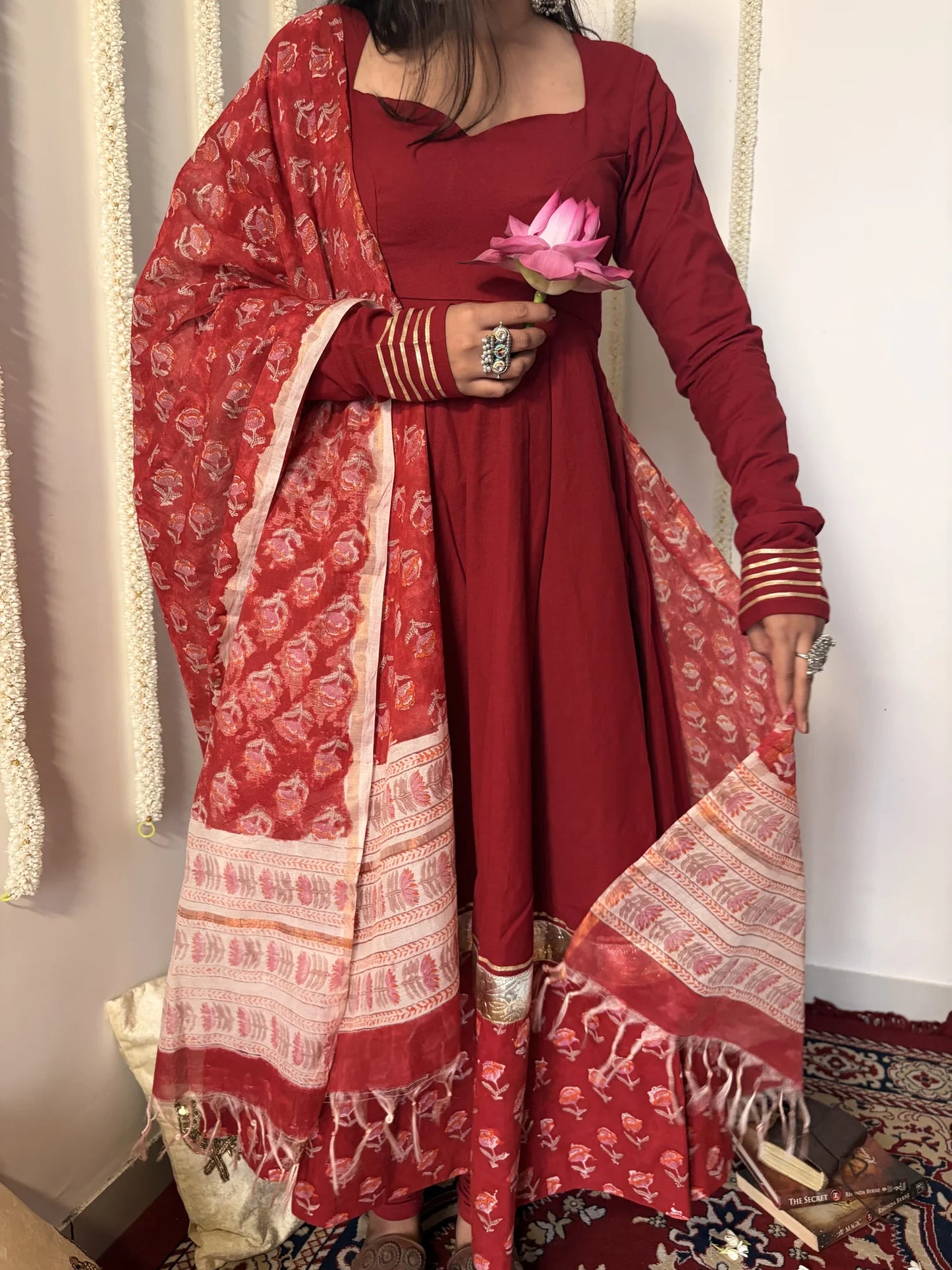Meera Dupatta
